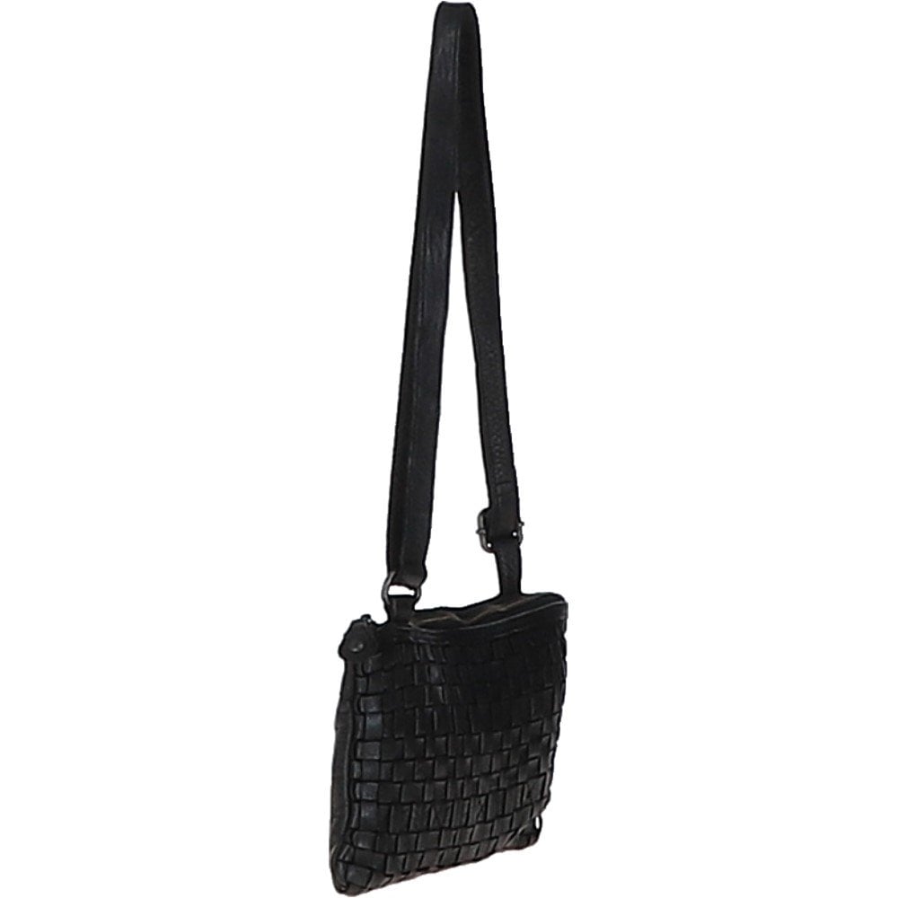 Vintage Woven Classic Leather Crossbody Bag Black: D-70